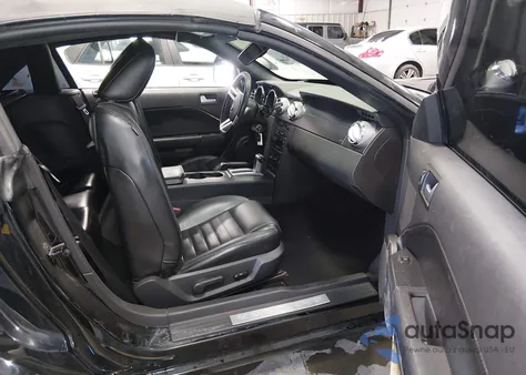 2007 Ford Mustang Gt Deluxe/Gt Premium z USA, uszkodzony, nr VIN 1ZVHT85H975279367